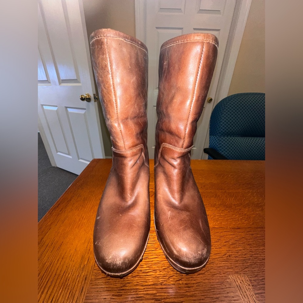 UGG Lynnea Clog Ankle Boots